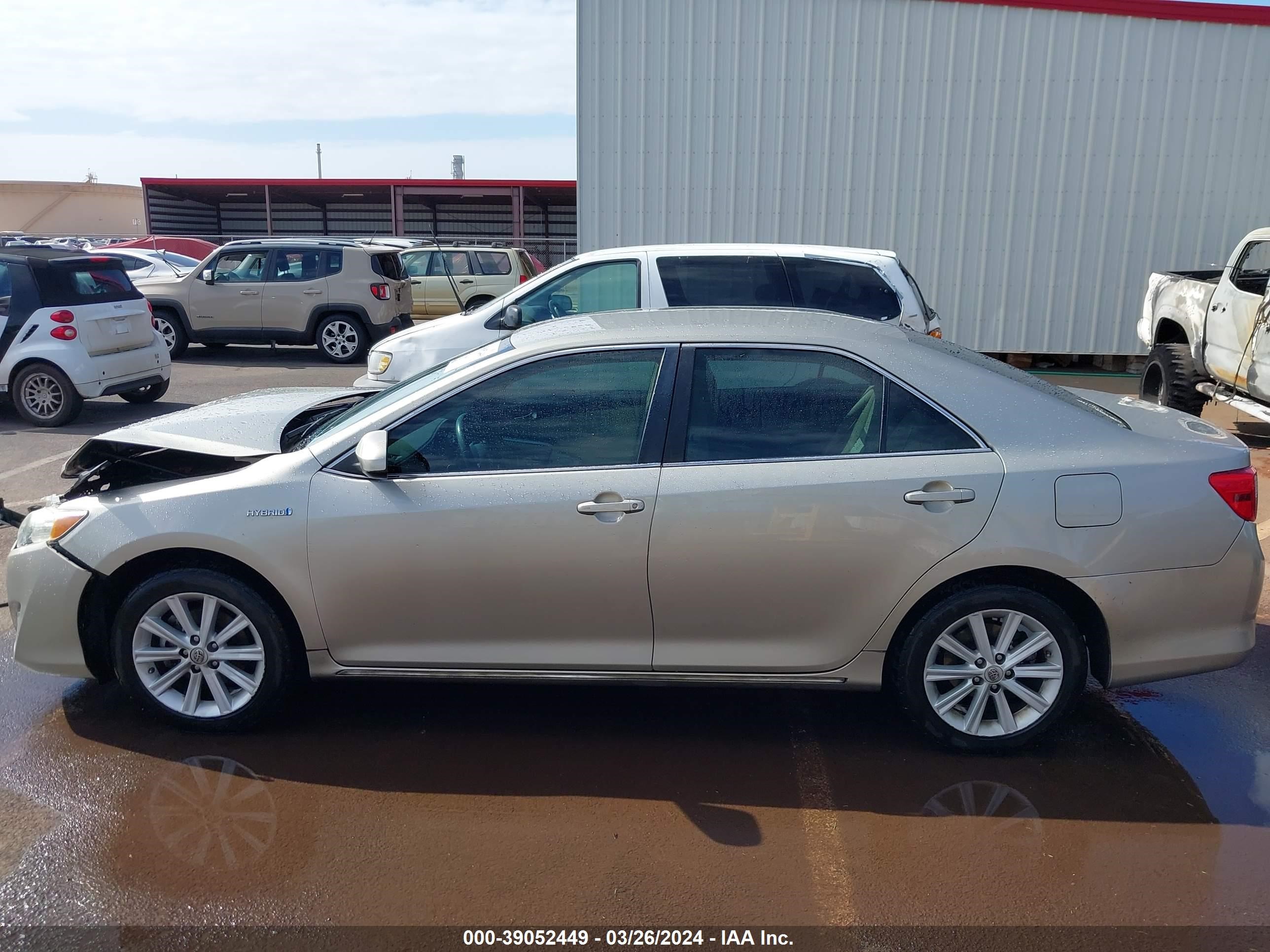 Photo 13 VIN: 4T1BD1FK5EU126071 - TOYOTA CAMRY 