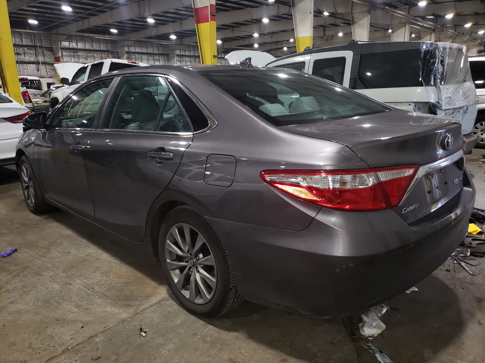 Photo 2 VIN: 4T1BD1FK5FU145222 - TOYOTA CAMRY HYBR 