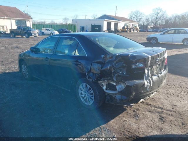 Photo 2 VIN: 4T1BD1FK6CU023982 - TOYOTA CAMRY HYBRID 