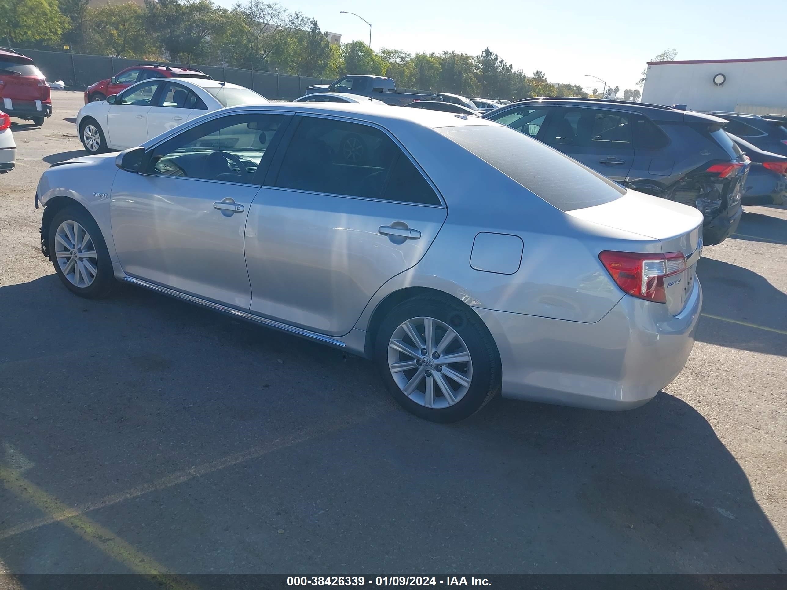 Photo 2 VIN: 4T1BD1FK6CU041236 - TOYOTA CAMRY 