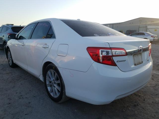 Photo 2 VIN: 4T1BD1FK6CU062197 - TOYOTA CAMRY HYBR 