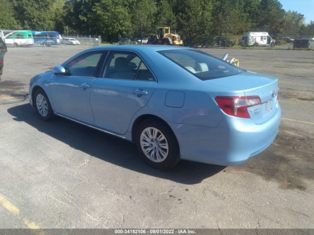 Photo 2 VIN: 4T1BD1FK6CUO57954 - TOYOTA CAMRY 