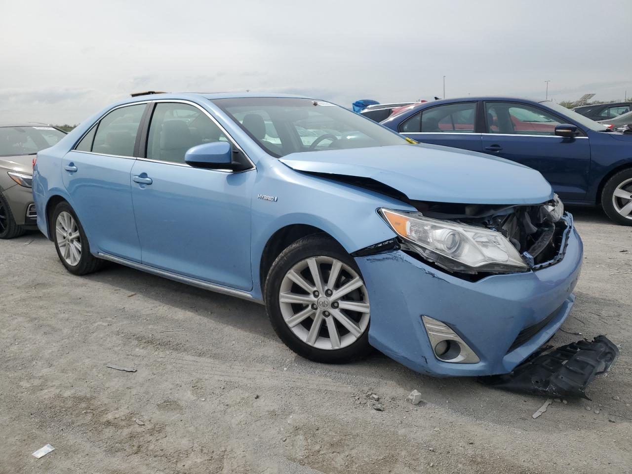 Photo 3 VIN: 4T1BD1FK6DU075971 - TOYOTA CAMRY 