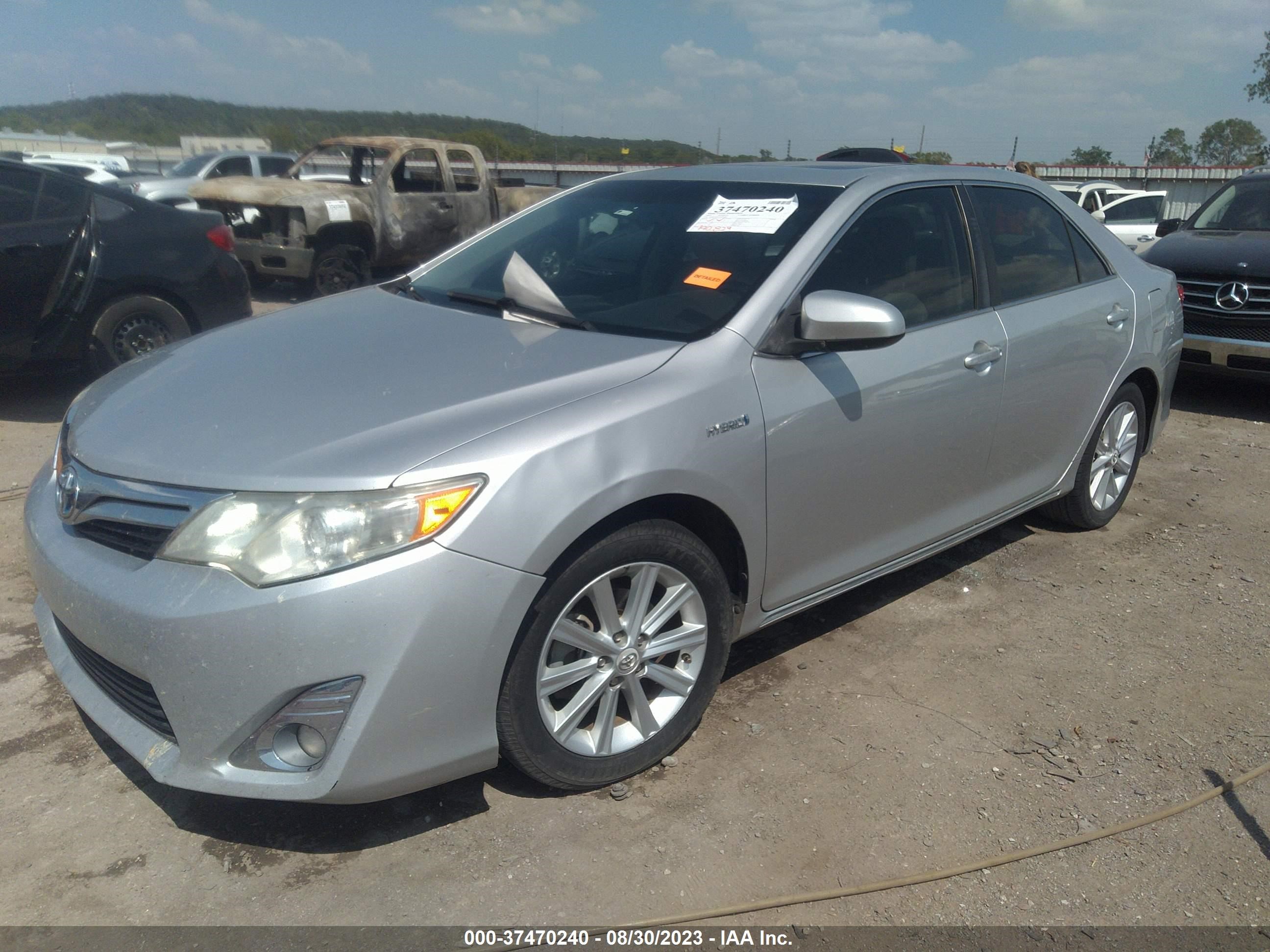 Photo 1 VIN: 4T1BD1FK7CU028527 - TOYOTA CAMRY 