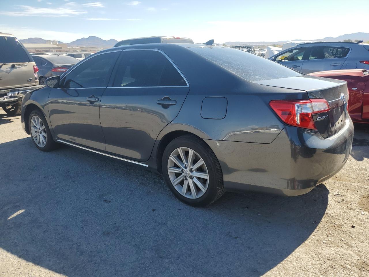 Photo 1 VIN: 4T1BD1FK7CU031833 - TOYOTA CAMRY 