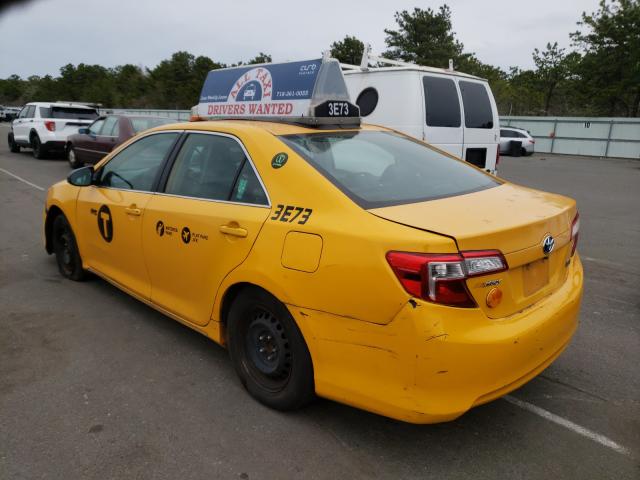 Photo 2 VIN: 4T1BD1FK7CU063004 - TOYOTA CAMRY HYBR 