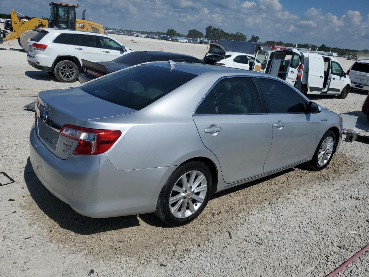 Photo 2 VIN: 4T1BD1FK7DU064204 - TOYOTA CAMRY 