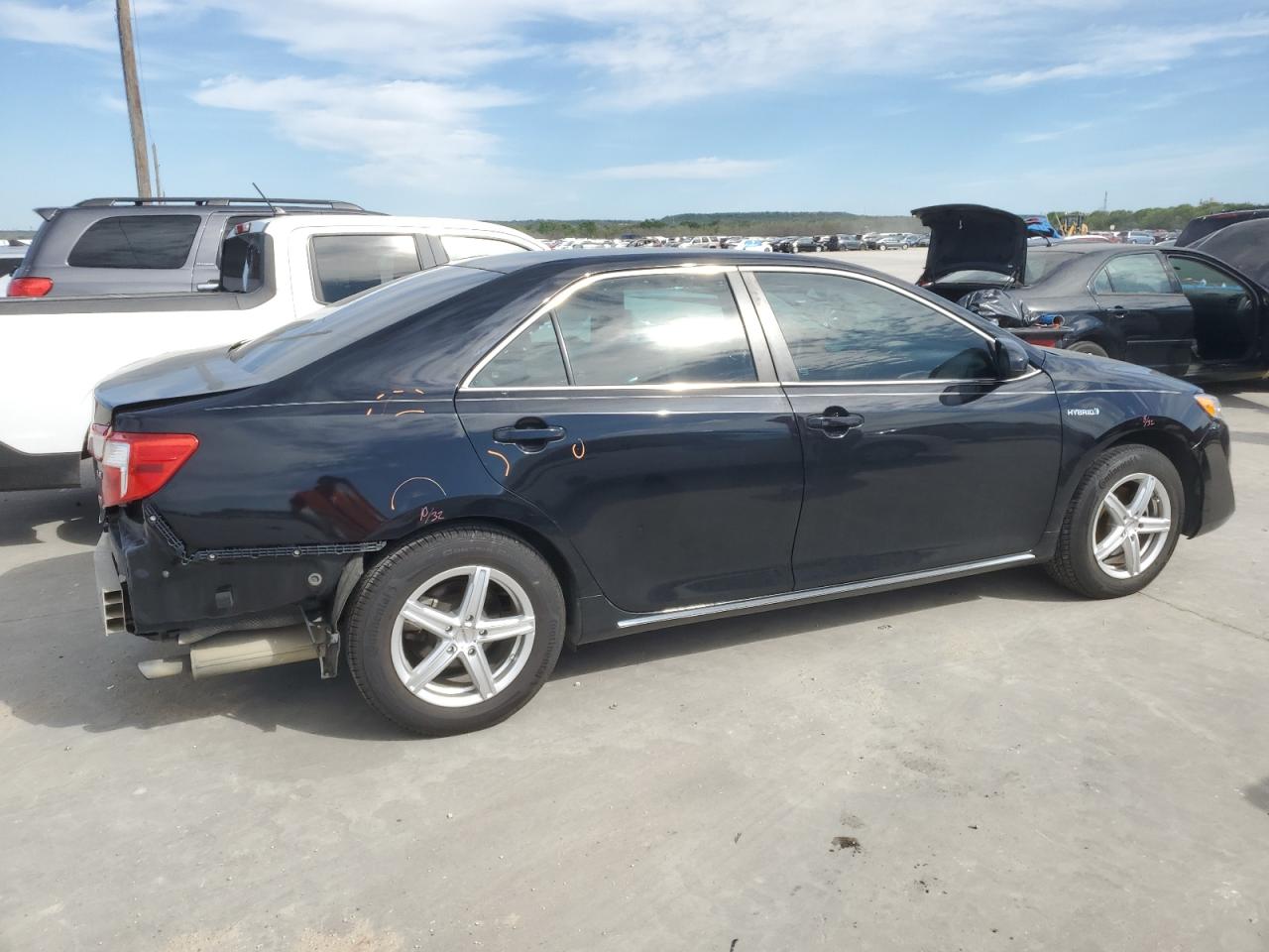 Photo 2 VIN: 4T1BD1FK7DU087658 - TOYOTA CAMRY 