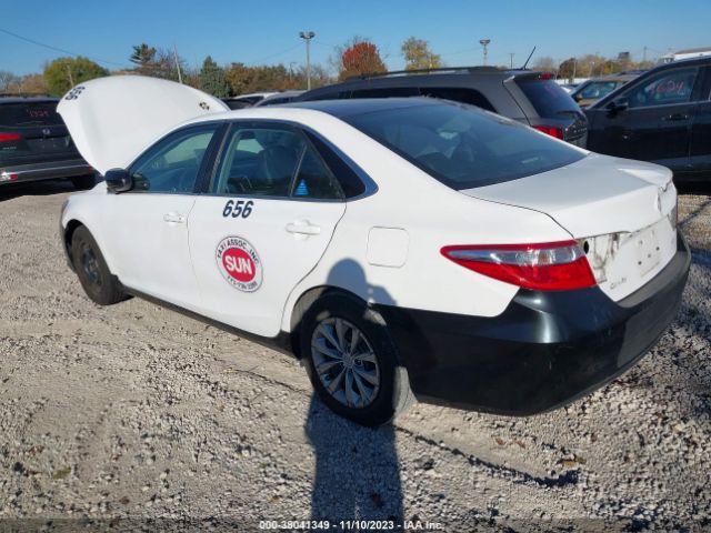 Photo 2 VIN: 4T1BD1FK7FU145660 - TOYOTA CAMRY HYBRID 