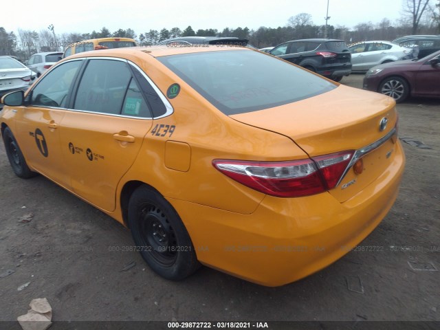 Photo 2 VIN: 4T1BD1FK7FU168243 - TOYOTA CAMRY HYBRID 