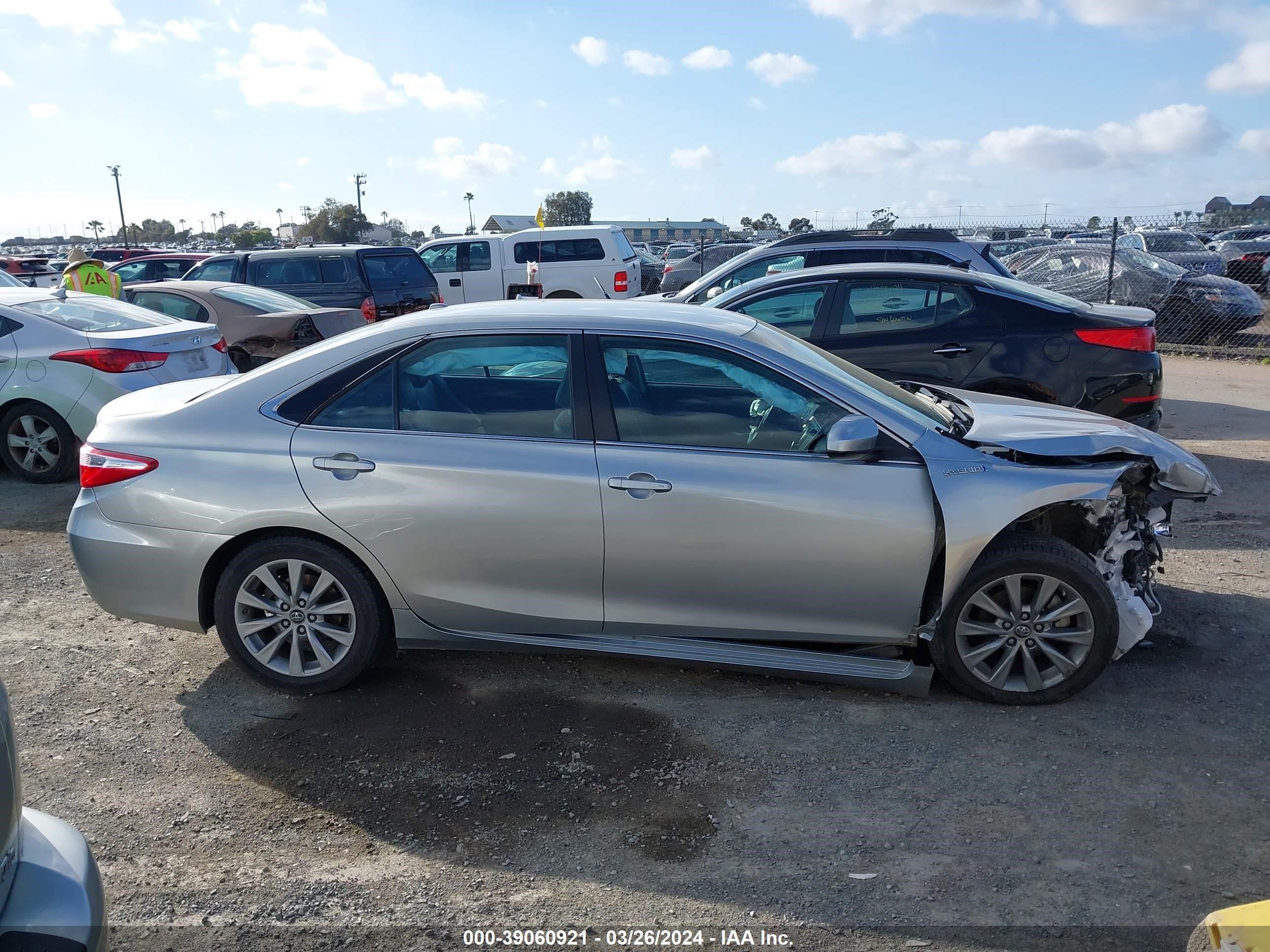 Photo 13 VIN: 4T1BD1FK7GU193922 - TOYOTA CAMRY 