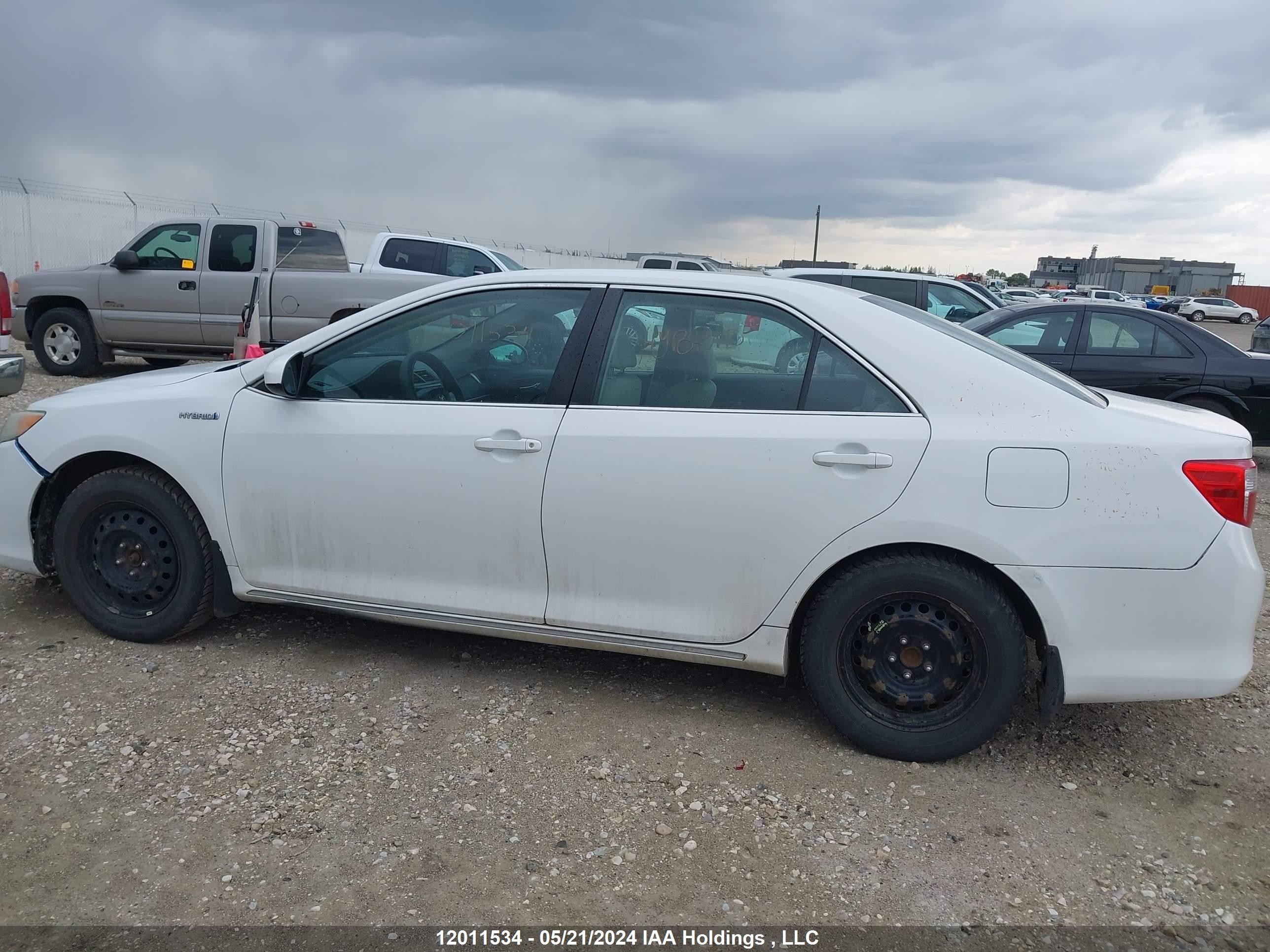 Photo 13 VIN: 4T1BD1FK8CU052335 - TOYOTA CAMRY HYBR 