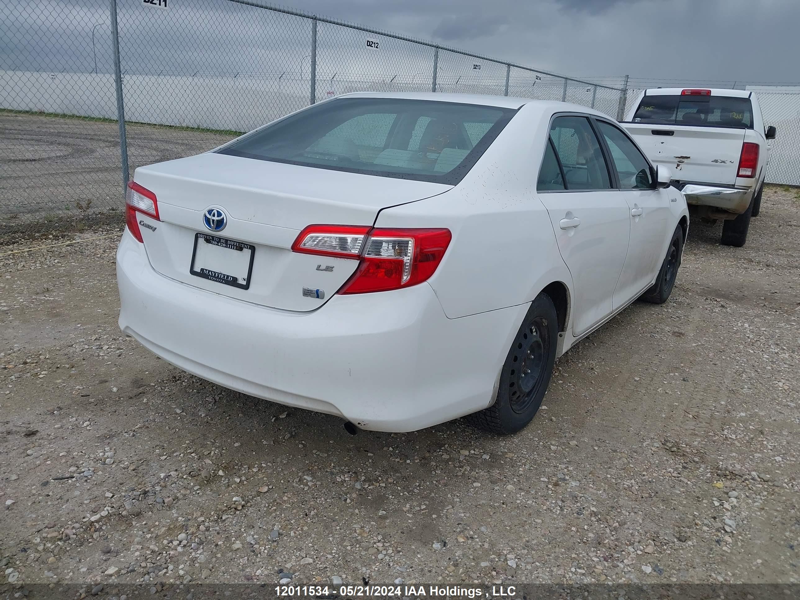 Photo 3 VIN: 4T1BD1FK8CU052335 - TOYOTA CAMRY HYBR 