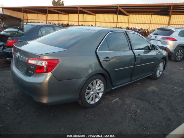 Photo 3 VIN: 4T1BD1FK8CU062363 - TOYOTA CAMRY HYBRID 