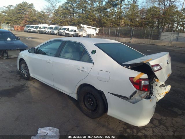 Photo 2 VIN: 4T1BD1FK8DU071517 - TOYOTA CAMRY HYBRID 