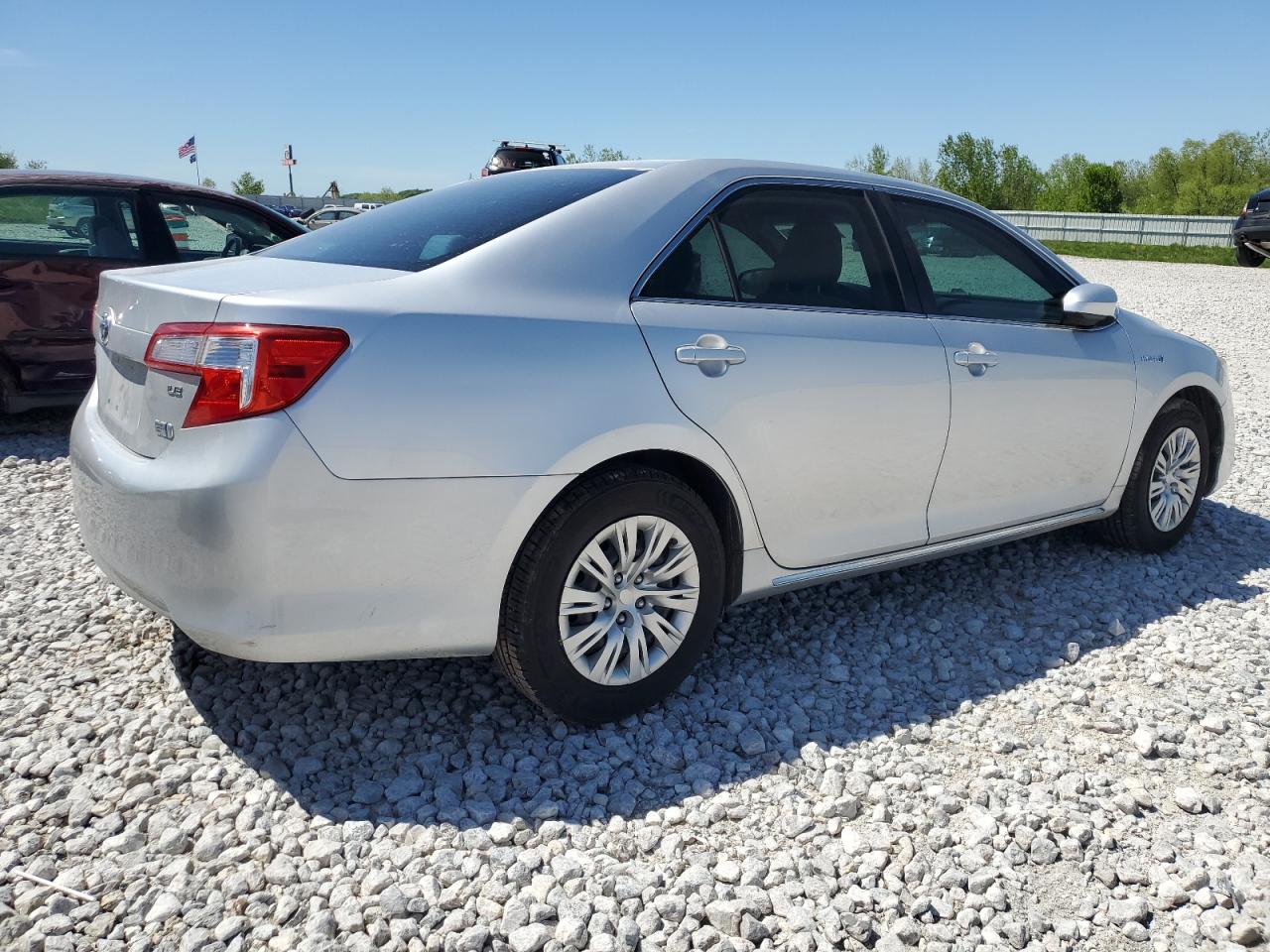 Photo 2 VIN: 4T1BD1FK8DU073655 - TOYOTA CAMRY 