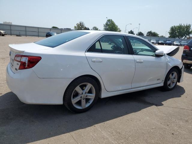 Photo 2 VIN: 4T1BD1FK8EU134200 - TOYOTA CAMRY HYBR 