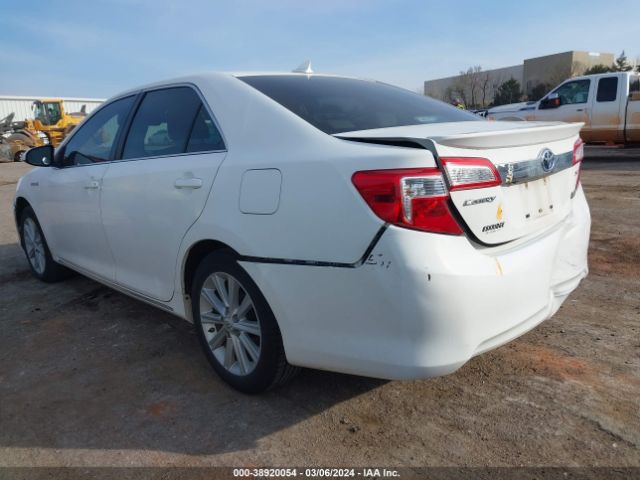 Photo 2 VIN: 4T1BD1FK9CU052411 - TOYOTA CAMRY HYBRID 