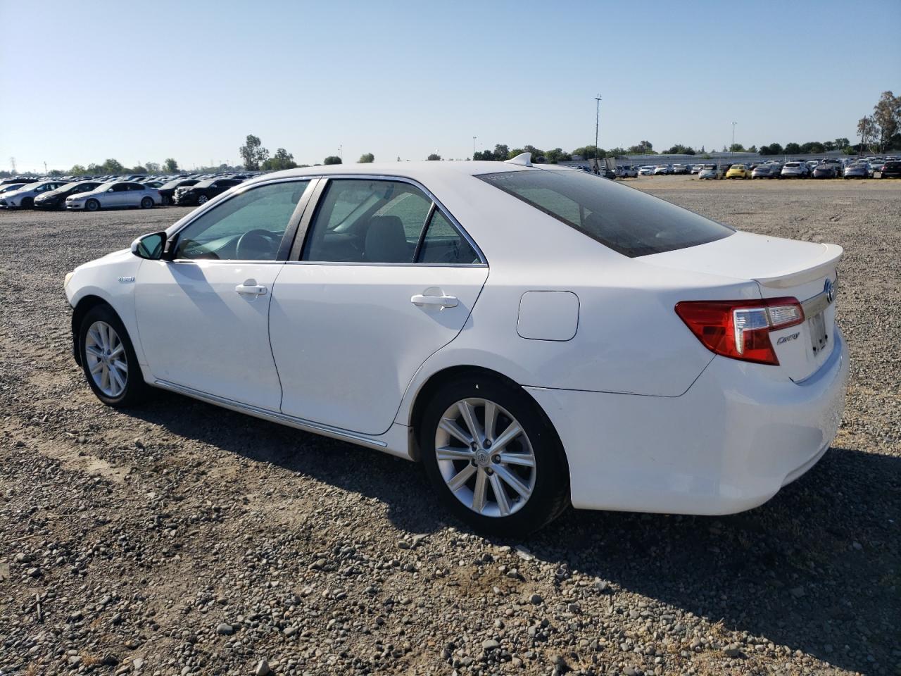 Photo 1 VIN: 4T1BD1FKXCU018199 - TOYOTA CAMRY 