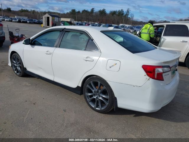 Photo 2 VIN: 4T1BD1FKXCU021877 - TOYOTA CAMRY HYBRID 