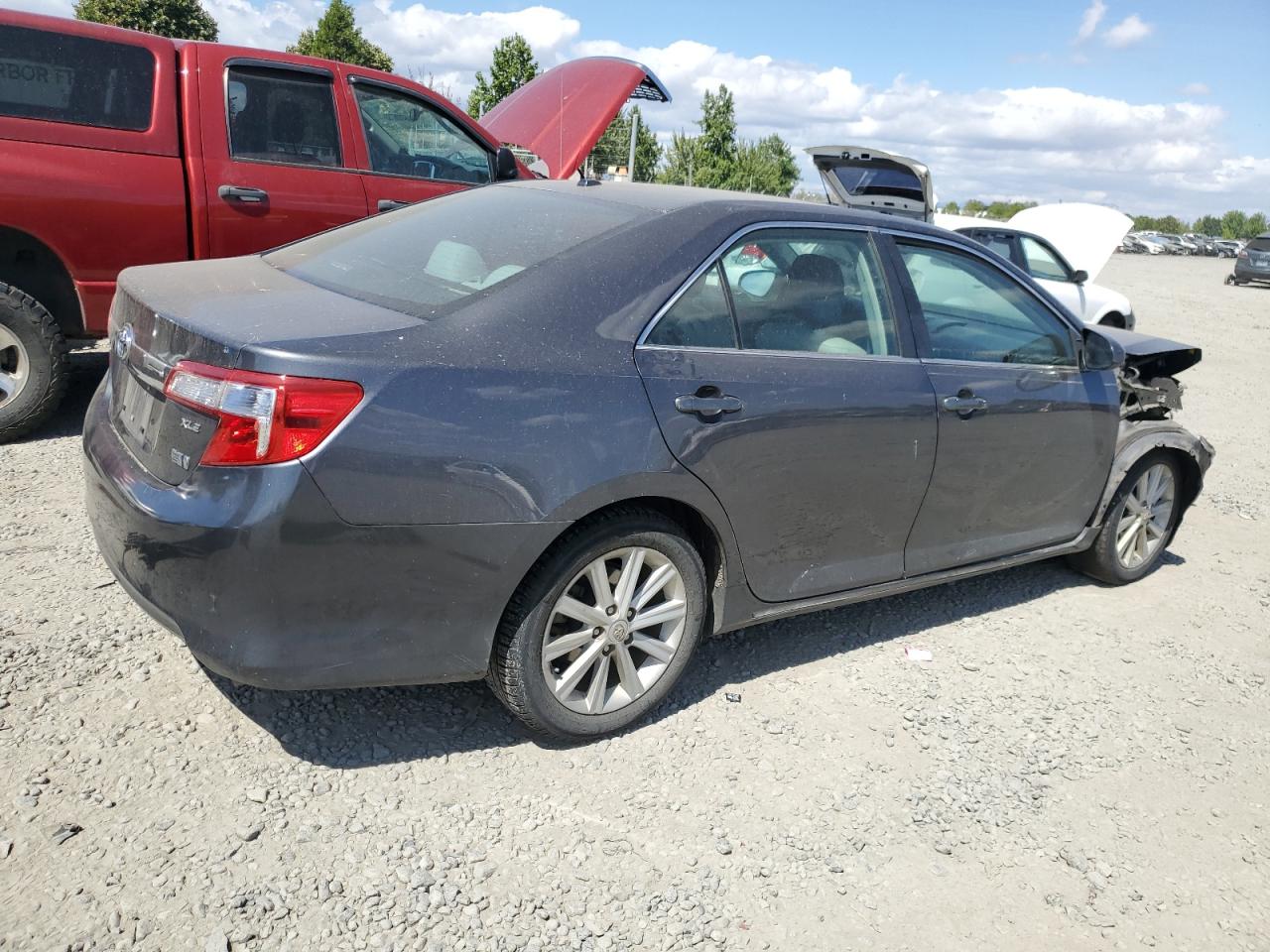 Photo 2 VIN: 4T1BD1FKXCU040123 - TOYOTA CAMRY 