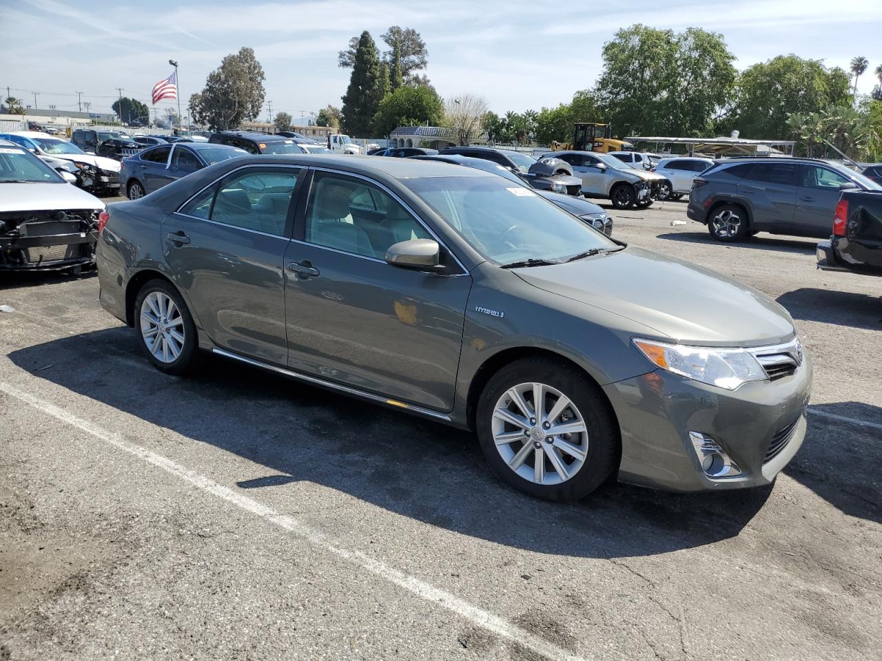 Photo 3 VIN: 4T1BD1FKXDU065539 - TOYOTA CAMRY 