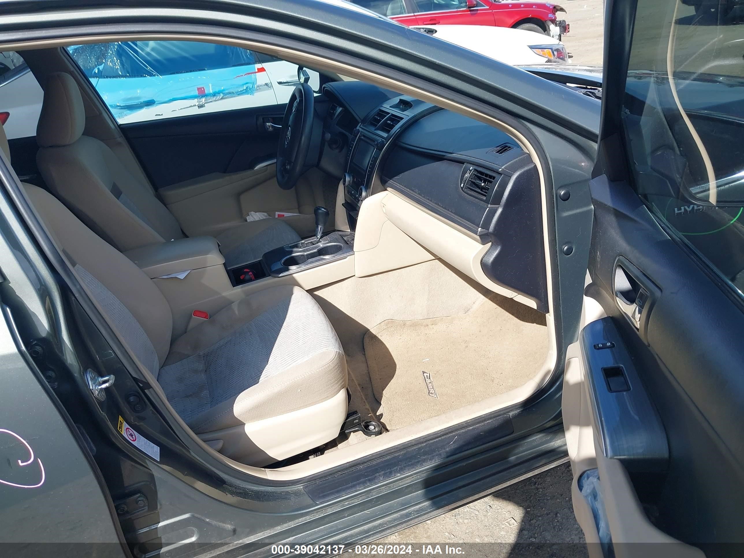 Photo 4 VIN: 4T1BD1FKXDU077268 - TOYOTA CAMRY 