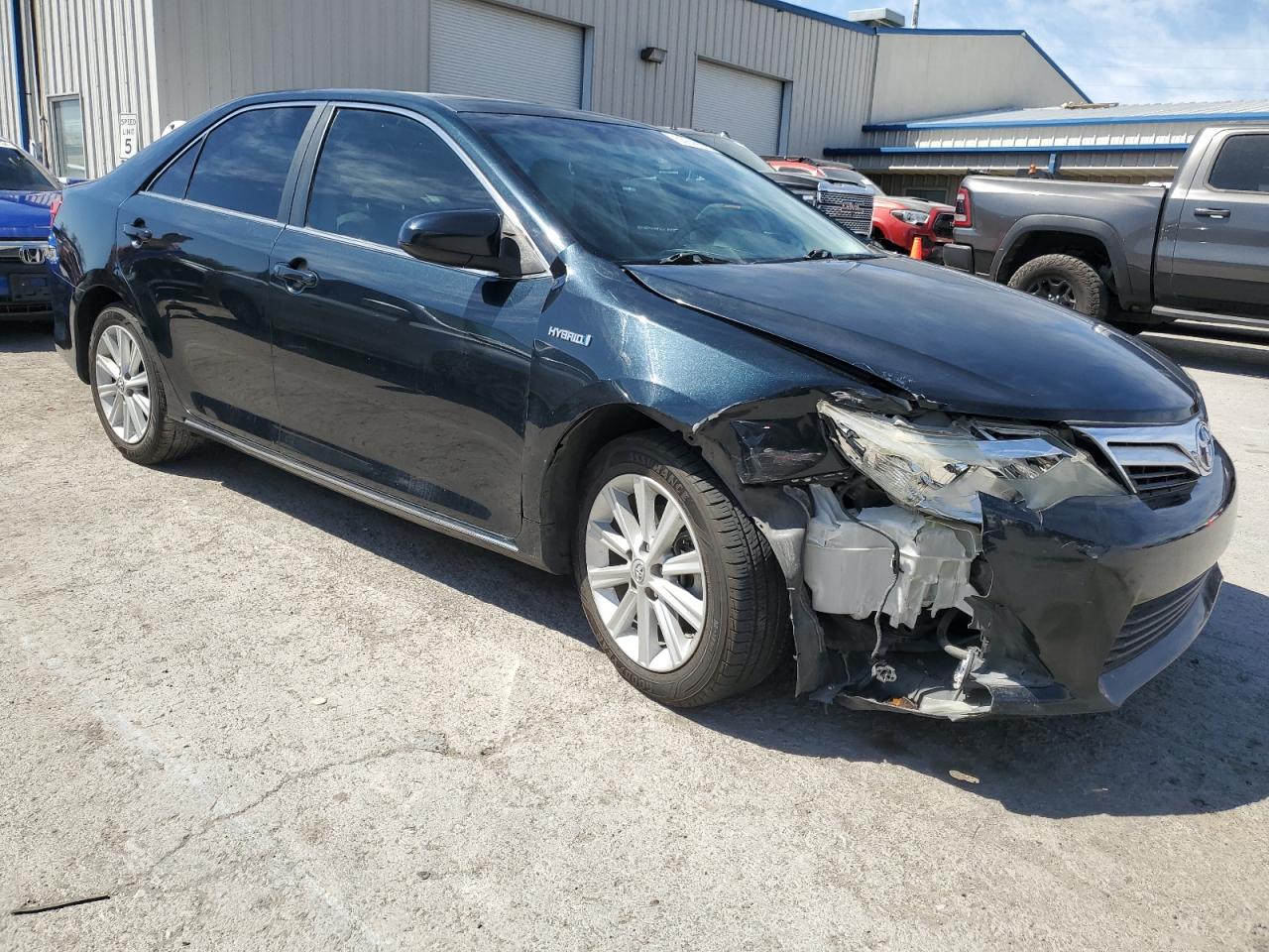 Photo 3 VIN: 4T1BD1FKXDU089355 - TOYOTA CAMRY 