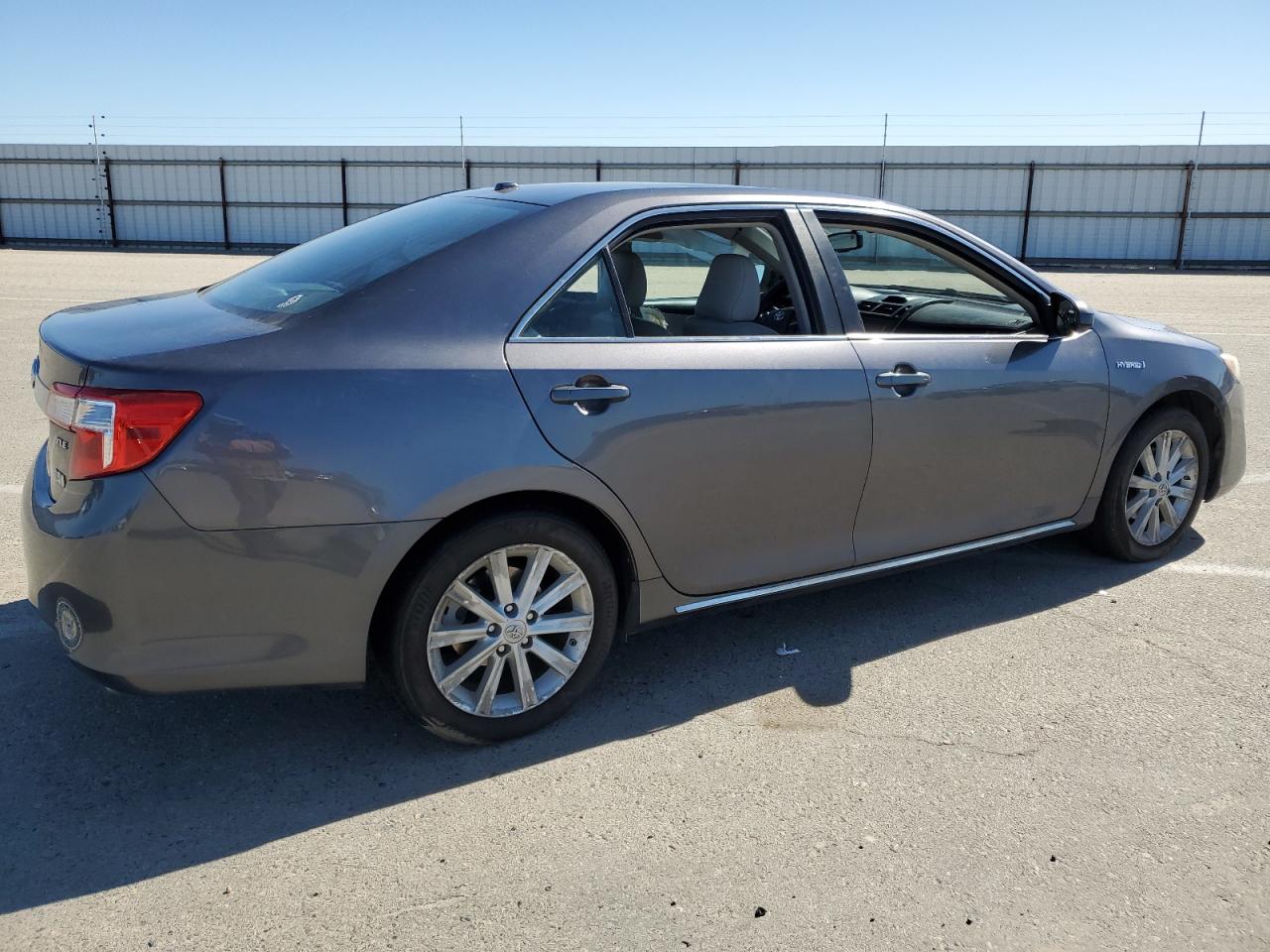 Photo 2 VIN: 4T1BD1FKXEU129015 - TOYOTA CAMRY 