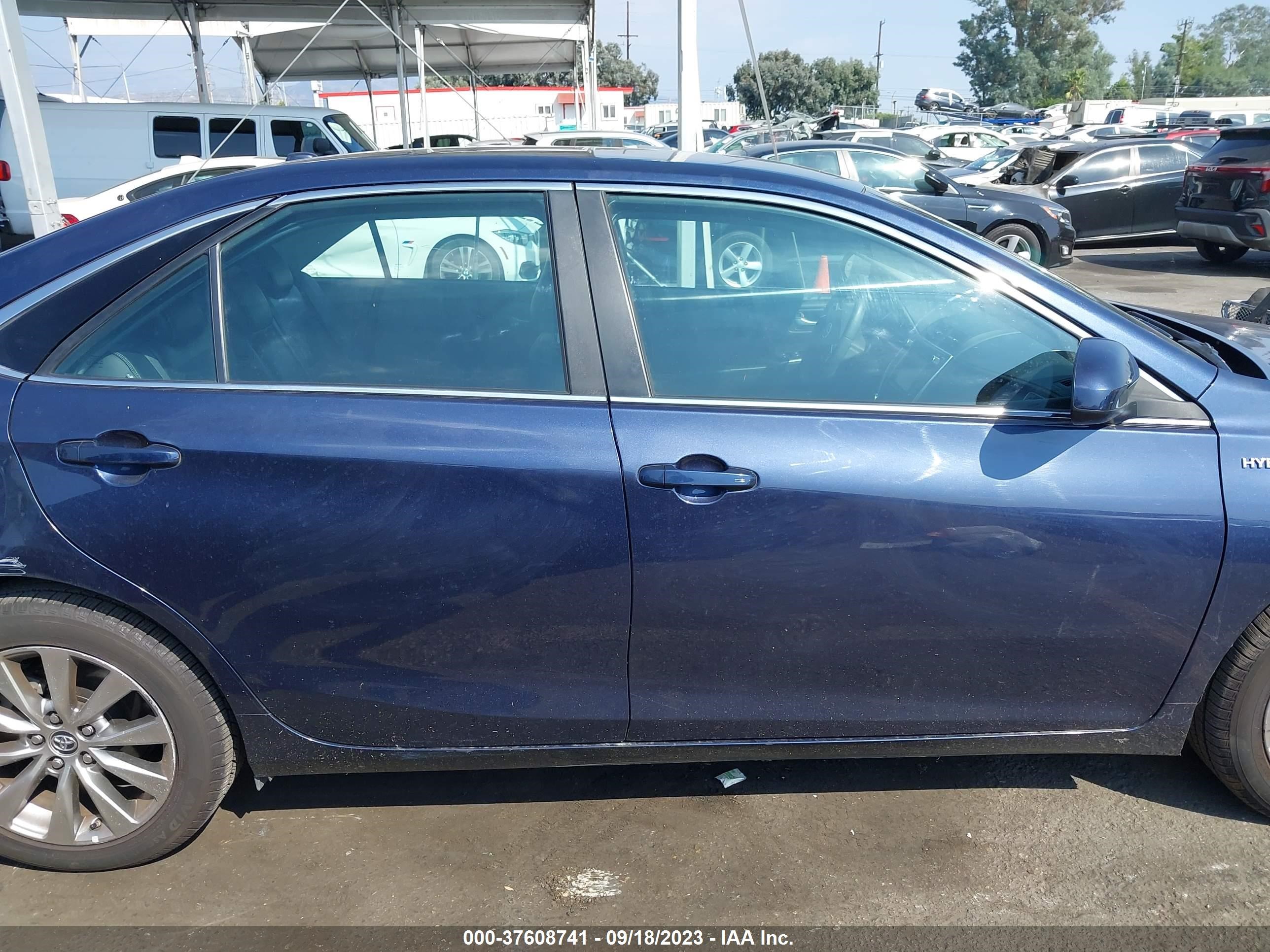 Photo 12 VIN: 4T1BD1FKXFU147516 - TOYOTA CAMRY 