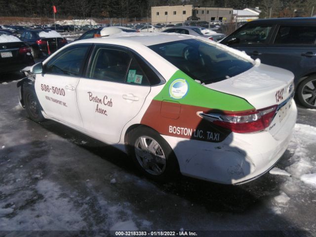 Photo 2 VIN: 4T1BD1FKXFU152683 - TOYOTA CAMRY 