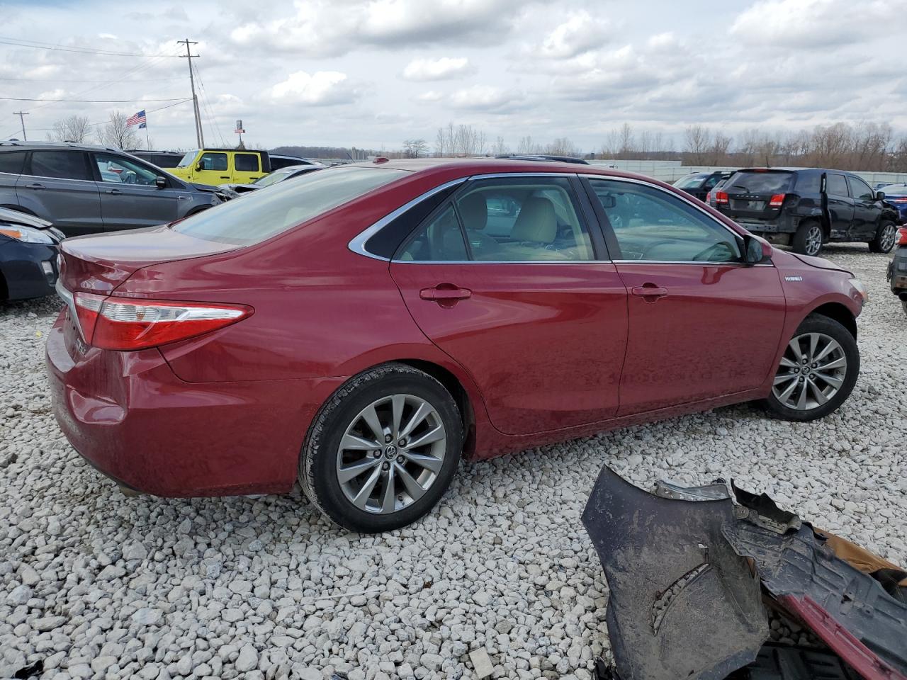 Photo 2 VIN: 4T1BD1FKXFU155339 - TOYOTA CAMRY 