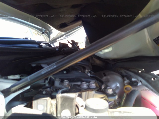 Photo 9 VIN: 4T1BD1FKXFU167281 - TOYOTA CAMRY HYBRID 