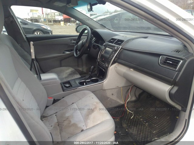 Photo 4 VIN: 4T1BD1FKXHU207250 - TOYOTA CAMRY 