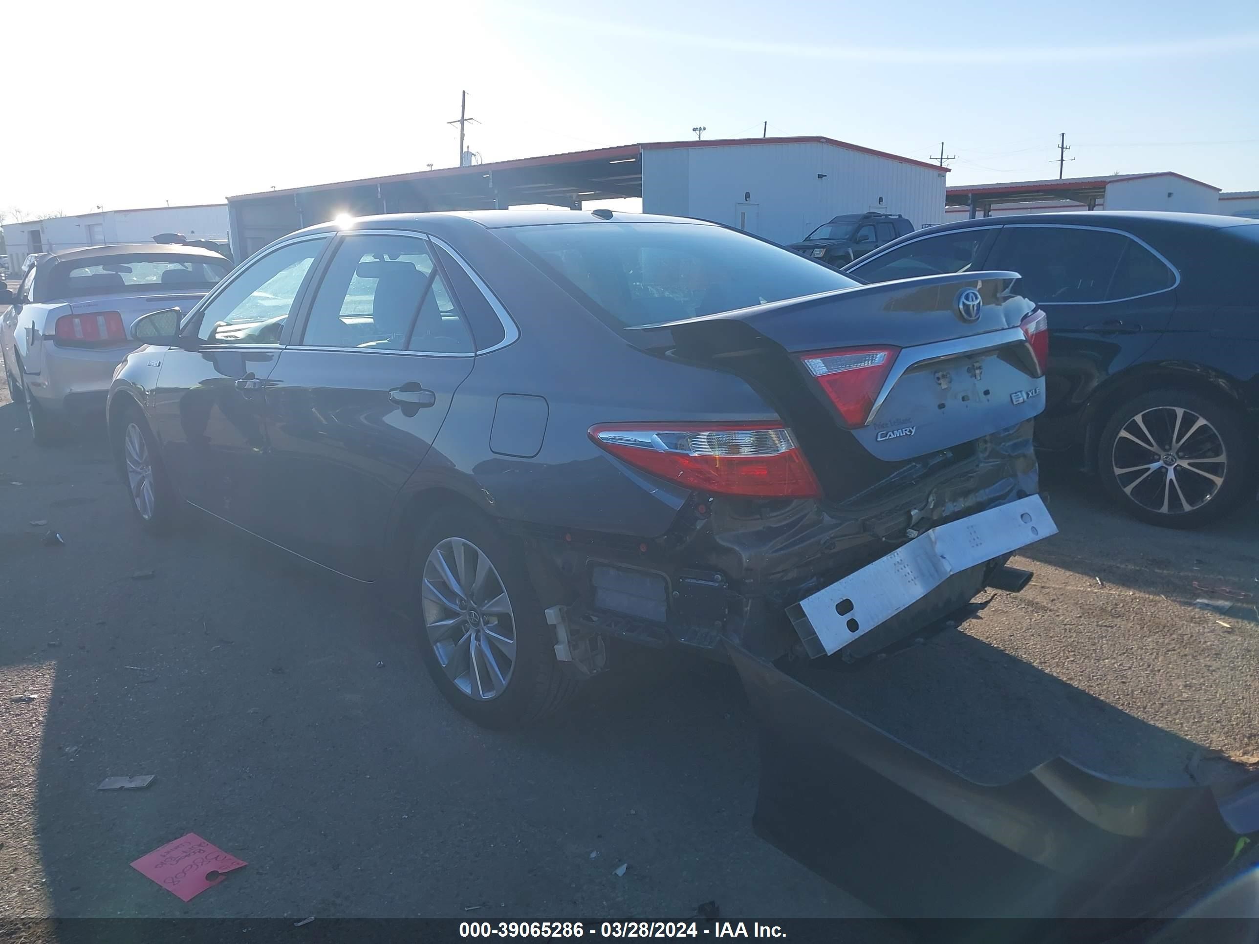 Photo 2 VIN: 4T1BD1FKXHU207863 - TOYOTA CAMRY 