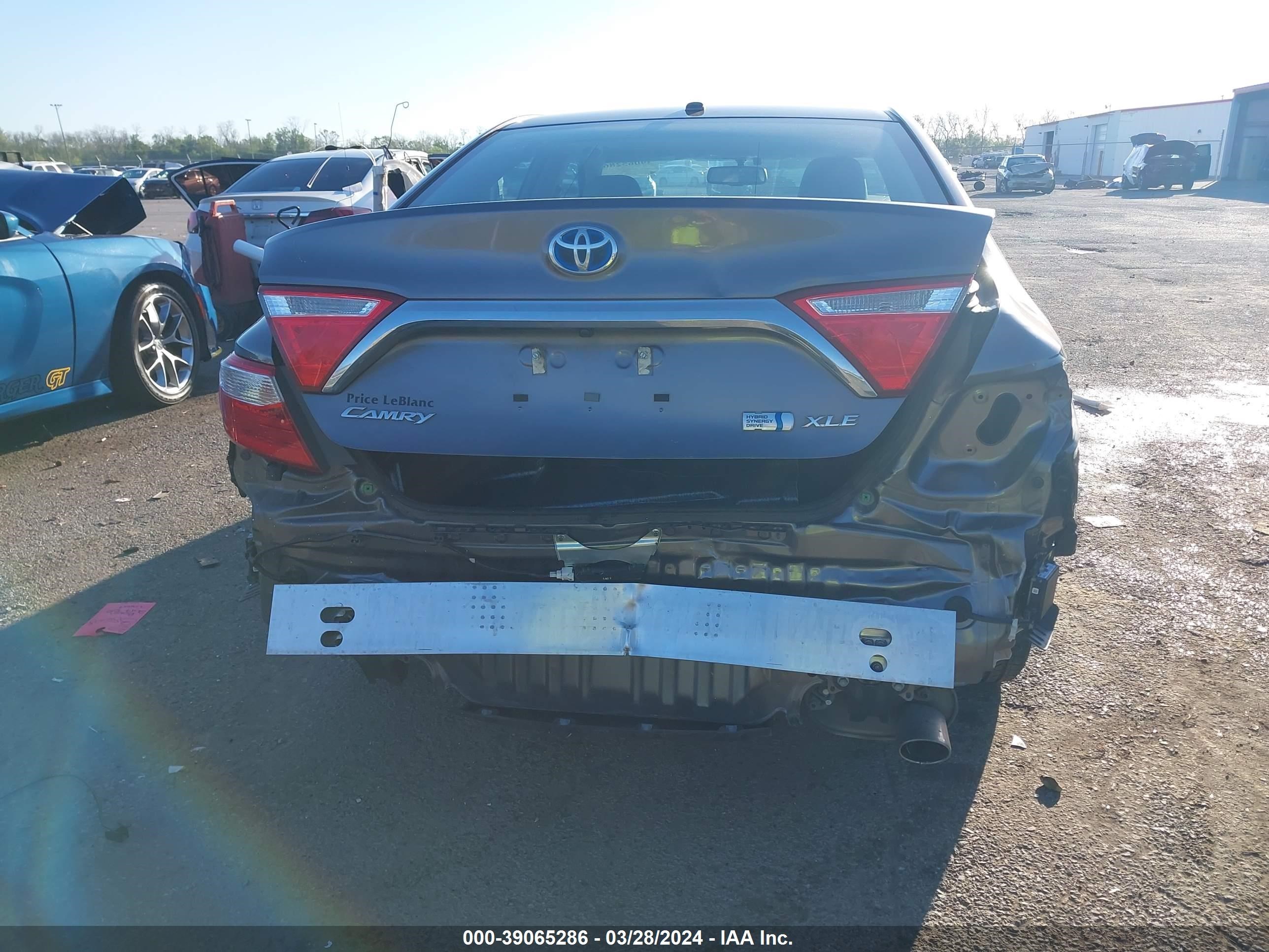 Photo 5 VIN: 4T1BD1FKXHU207863 - TOYOTA CAMRY 