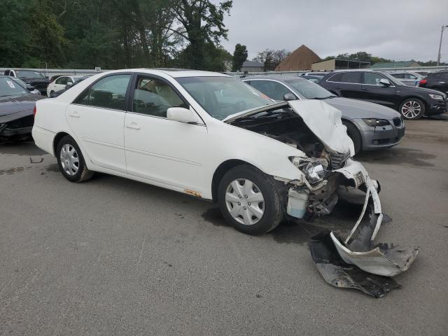 Photo 3 VIN: 4T1BE30K05U015803 - TOYOTA CAMRY 