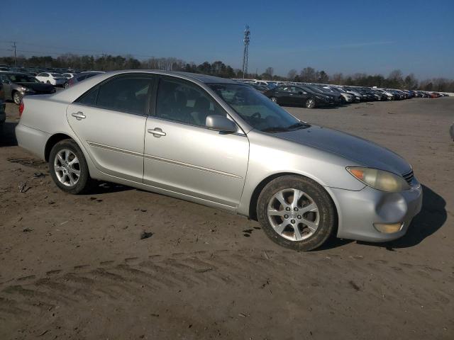 Photo 3 VIN: 4T1BE30K05U068632 - TOYOTA CAMRY 