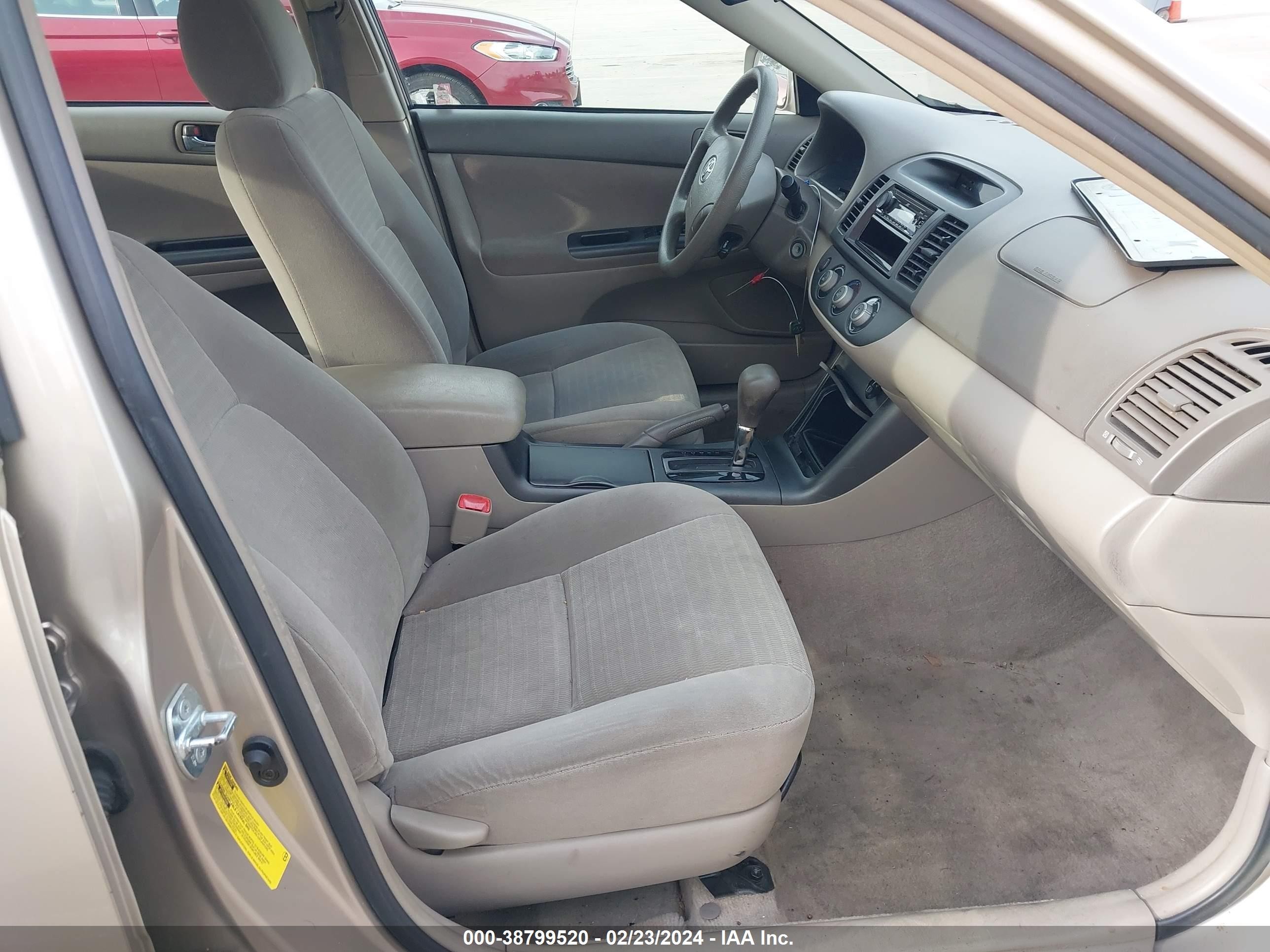 Photo 4 VIN: 4T1BE30K05U406952 - TOYOTA CAMRY 