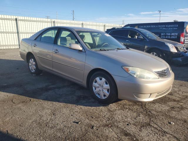 Photo 3 VIN: 4T1BE30K05U549013 - TOYOTA CAMRY 