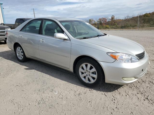 Photo 3 VIN: 4T1BE30K13U663809 - TOYOTA CAMRY 