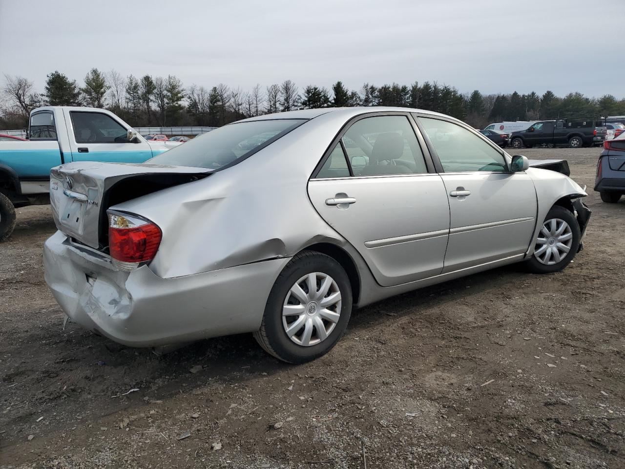 Photo 2 VIN: 4T1BE30K15U100391 - TOYOTA CAMRY 