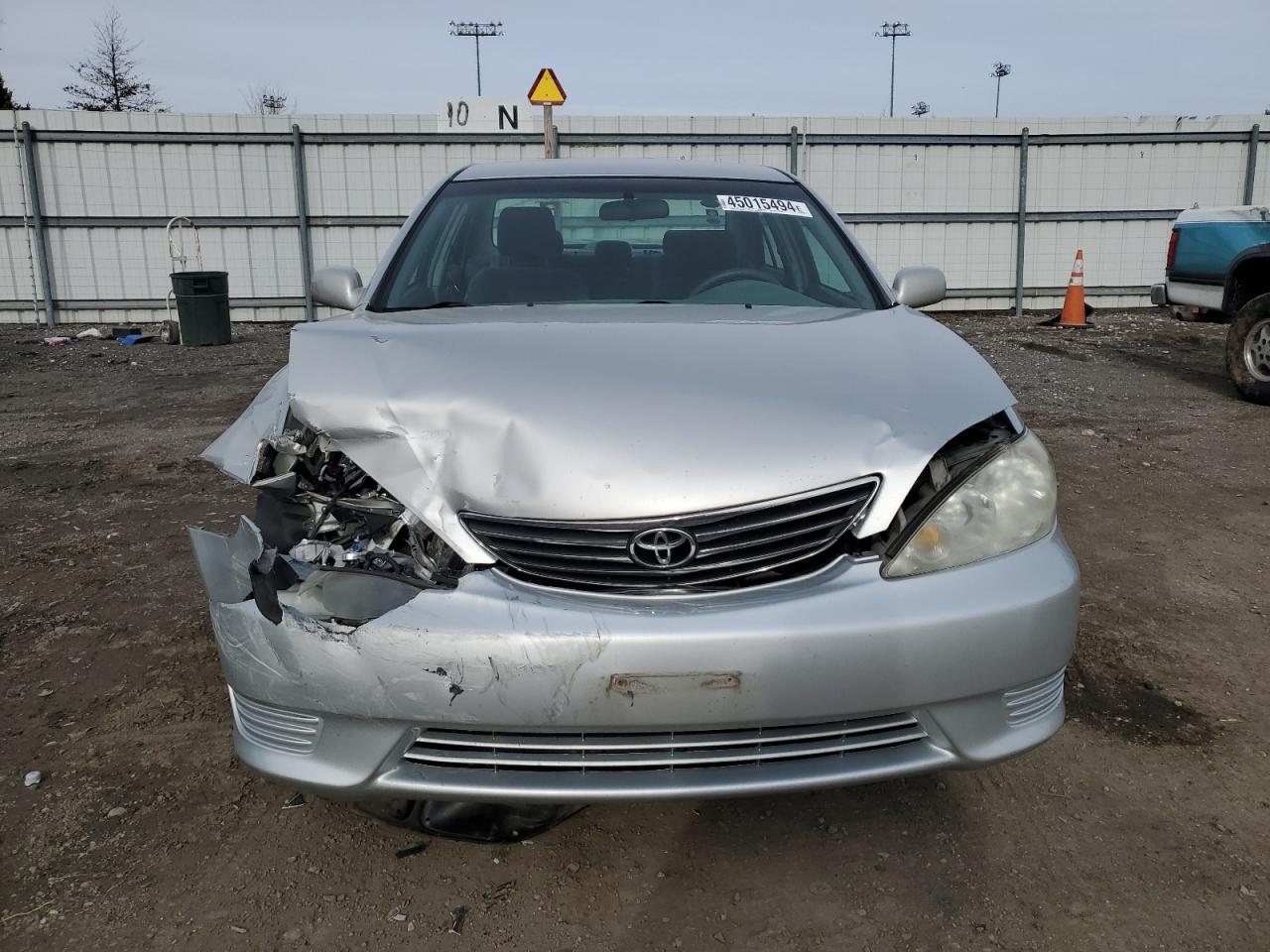 Photo 4 VIN: 4T1BE30K15U100391 - TOYOTA CAMRY 