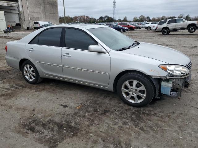 Photo 3 VIN: 4T1BE30K15U532222 - TOYOTA CAMRY LE 