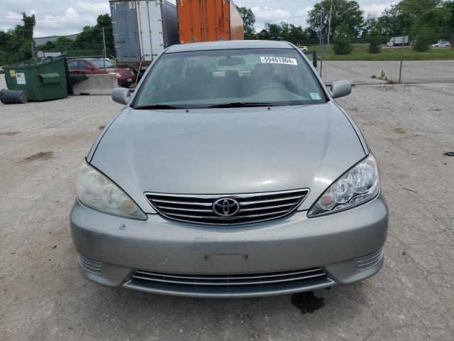 Photo 4 VIN: 4T1BE30K15U993890 - TOYOTA CAMRY 