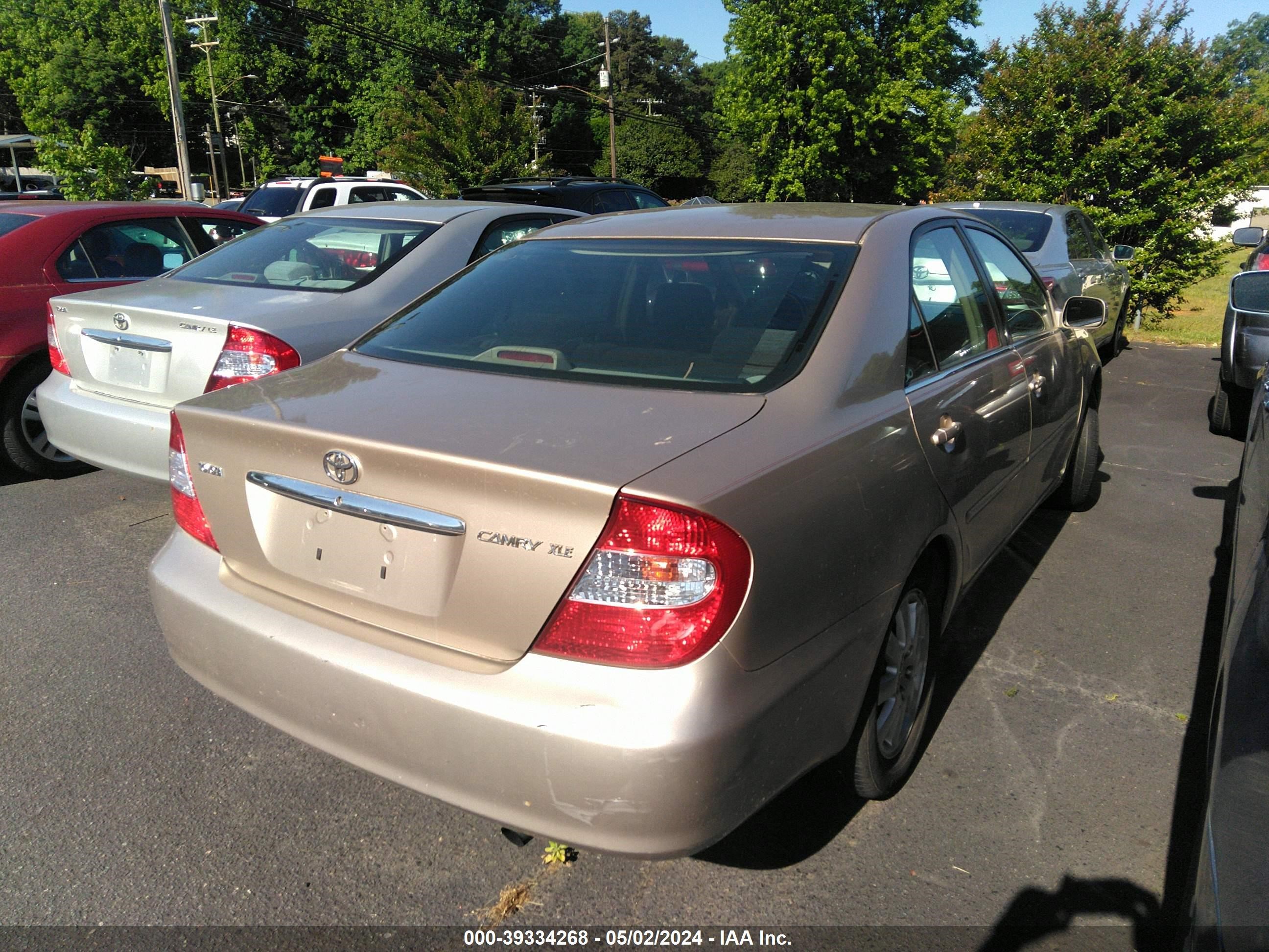 Photo 3 VIN: 4T1BE30K22U022067 - TOYOTA CAMRY 