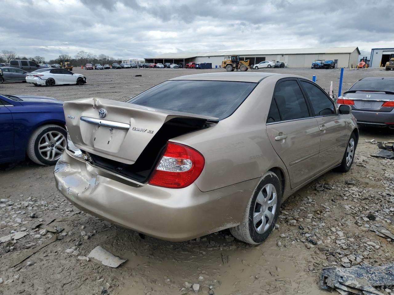 Photo 2 VIN: 4T1BE30K22U094810 - TOYOTA CAMRY 