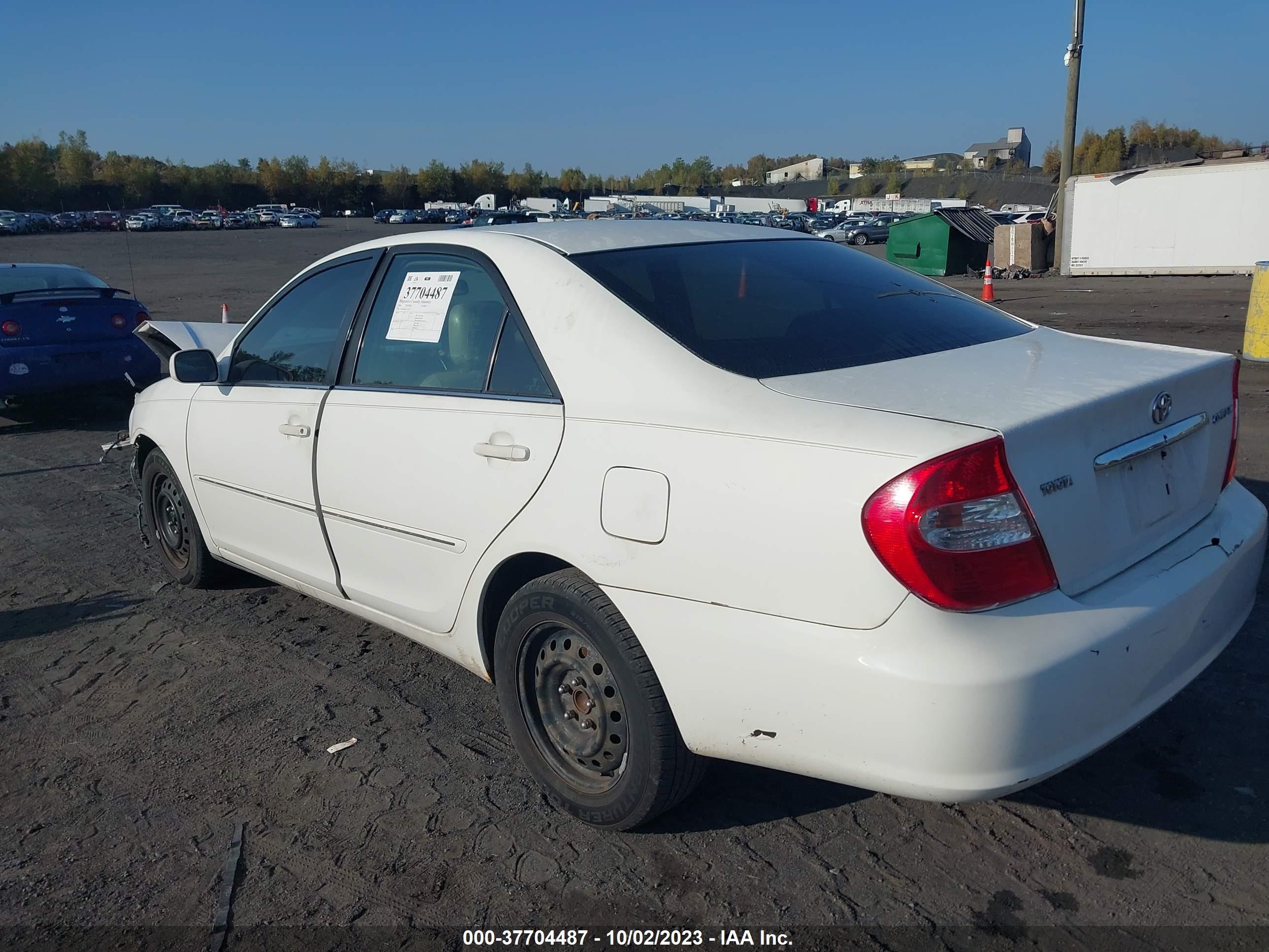 Photo 2 VIN: 4T1BE30K24U312652 - TOYOTA CAMRY 