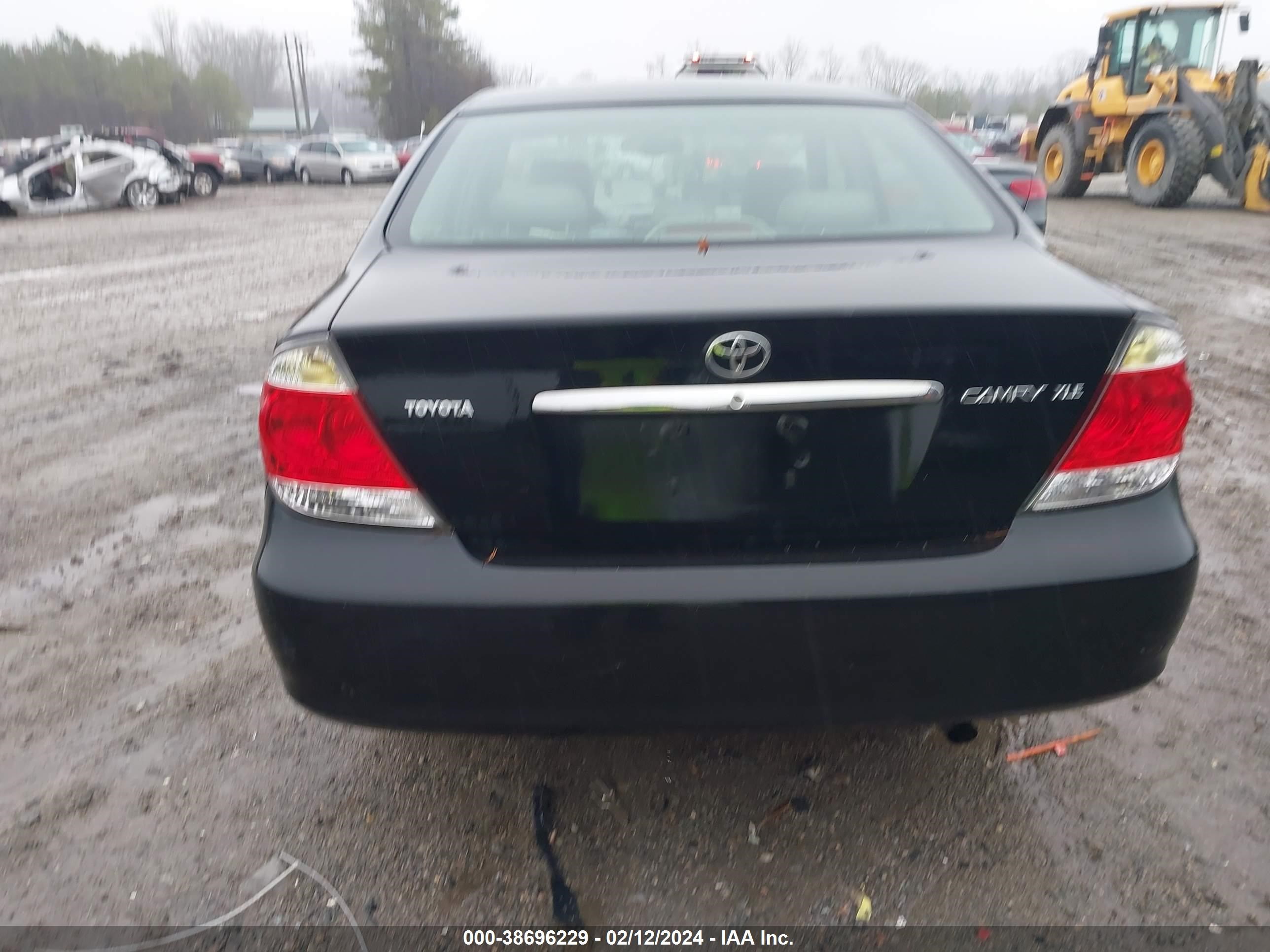 Photo 16 VIN: 4T1BE30K25U007654 - TOYOTA CAMRY 