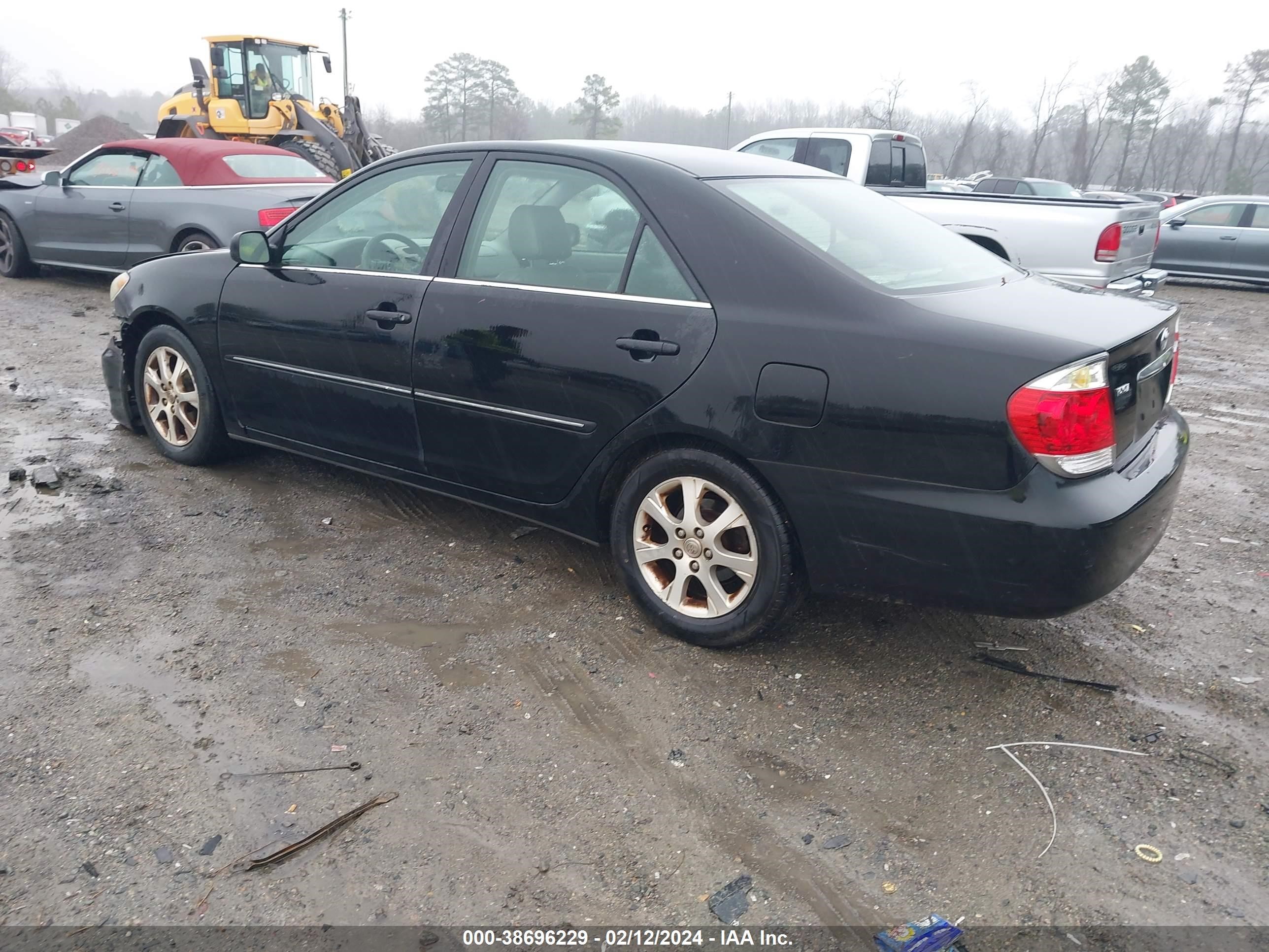 Photo 2 VIN: 4T1BE30K25U007654 - TOYOTA CAMRY 